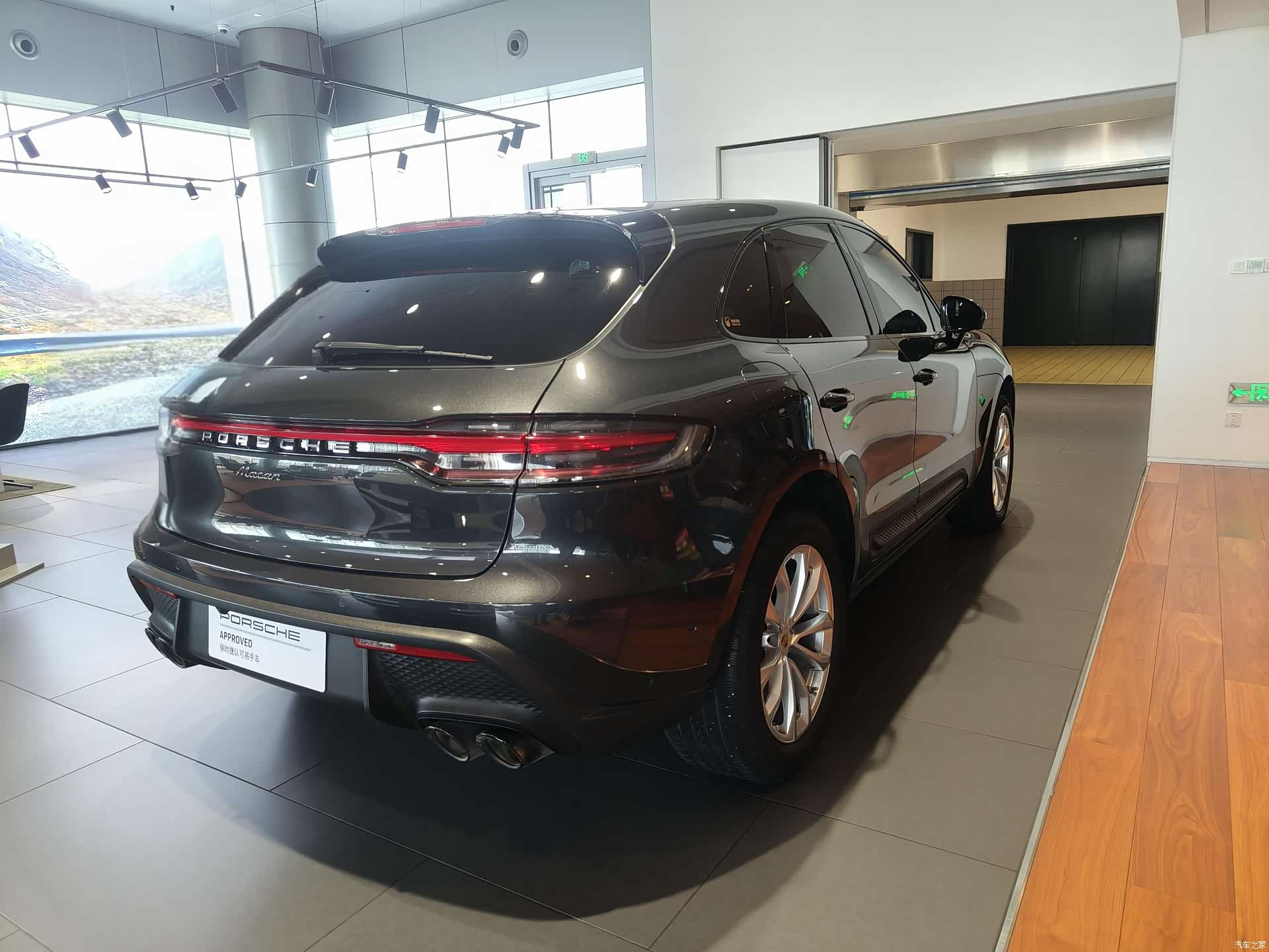 Porsche Macan, 2022 3
