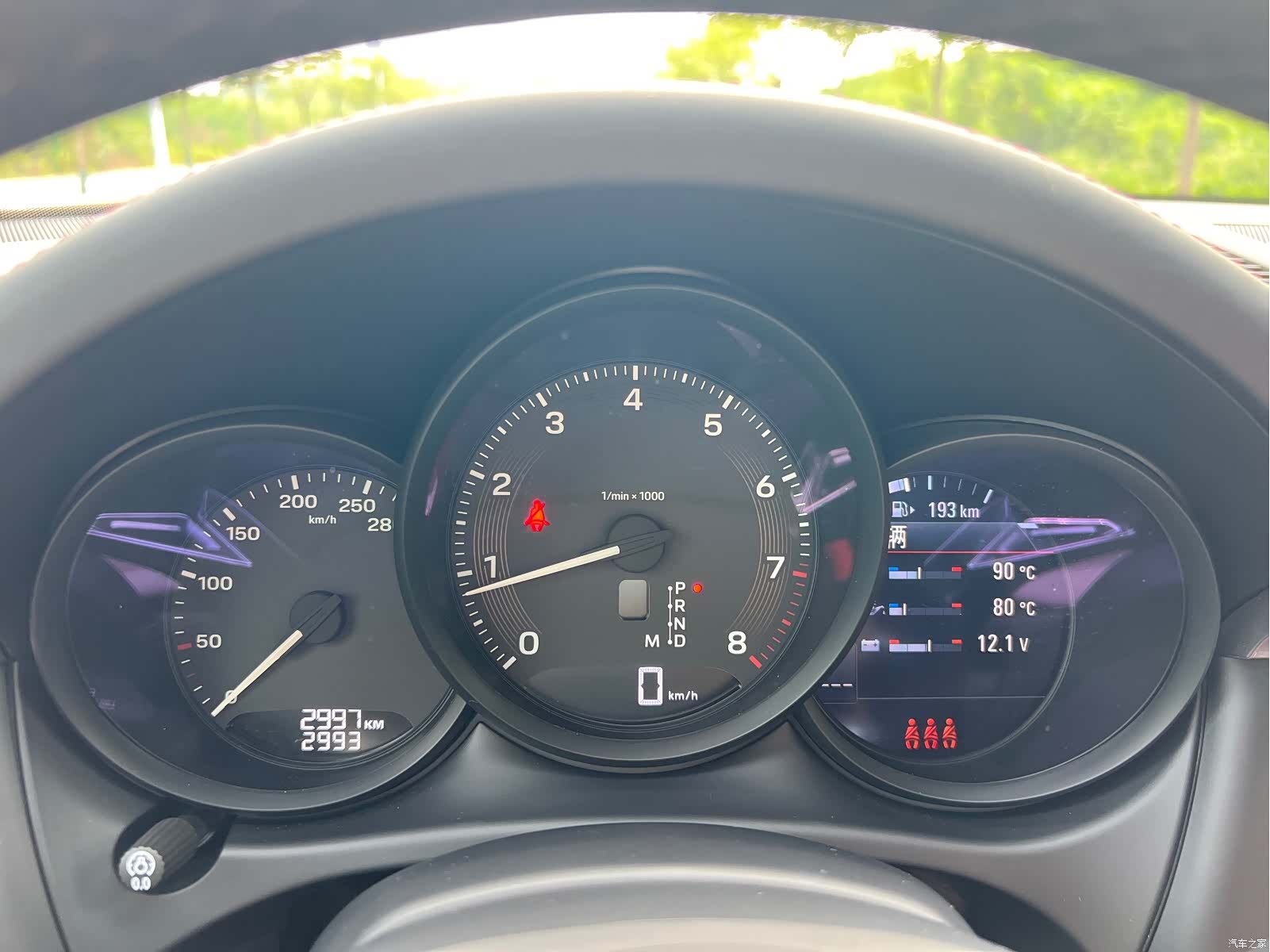 Porsche Macan, 2026 10