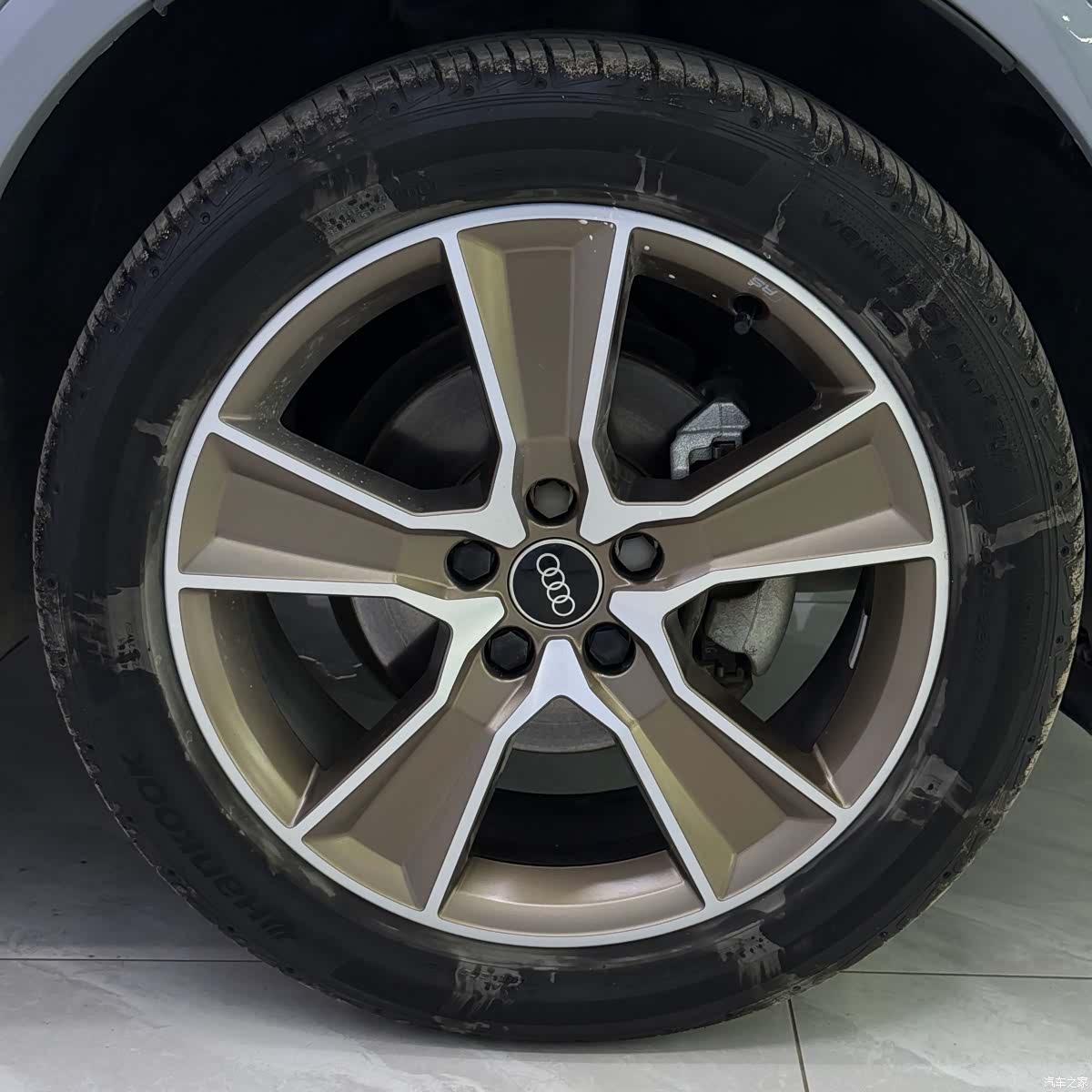 Audi Q2L, 2022 20