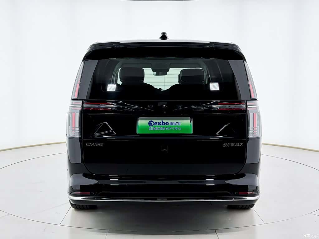 Volvo EM90, 2024 4