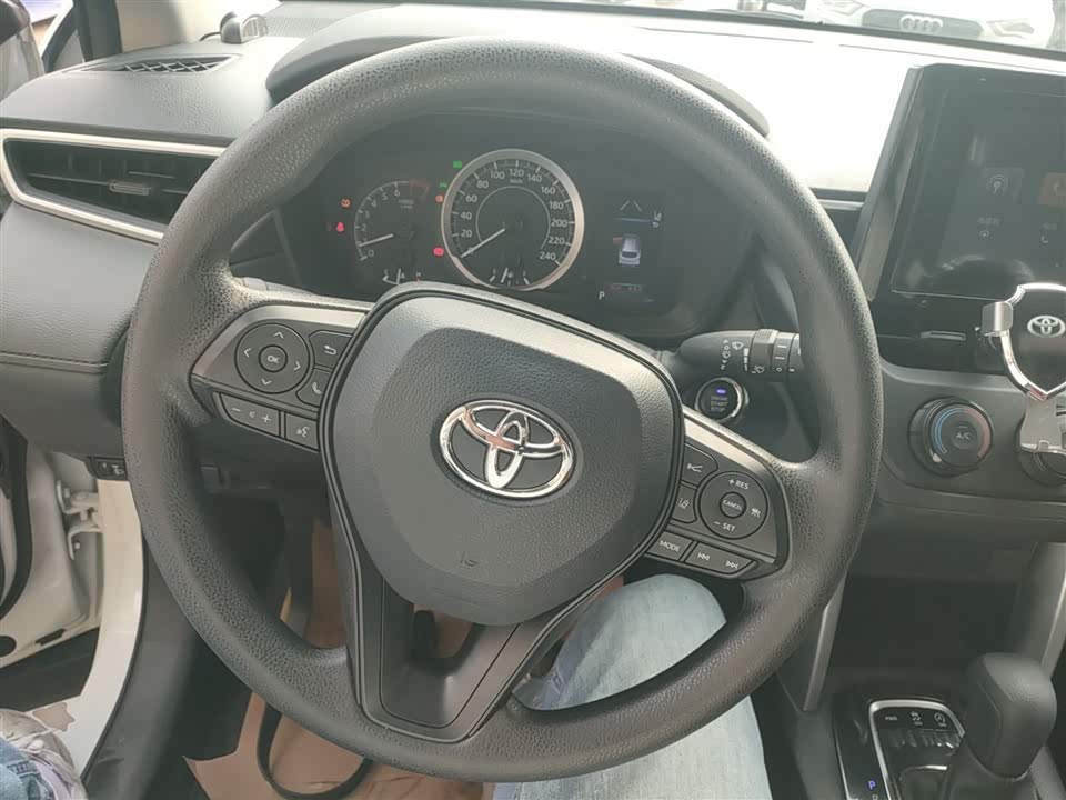 Toyota Corolla Sharp amplifier