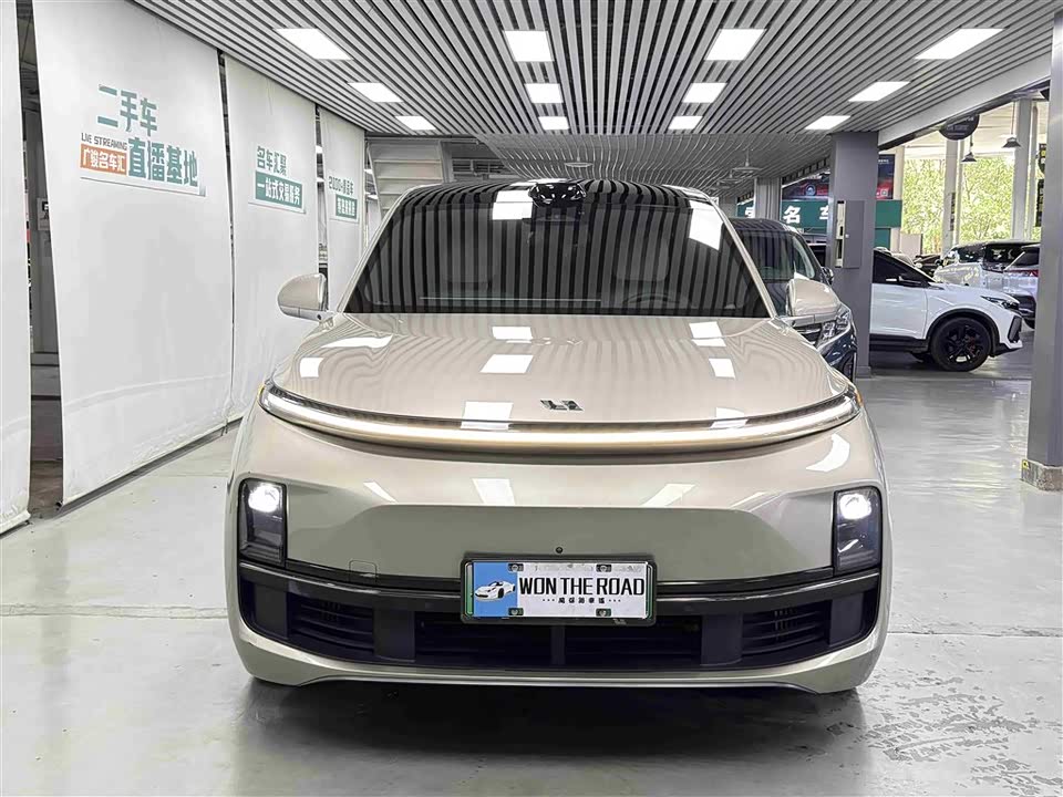 Li Auto Ideal L8
