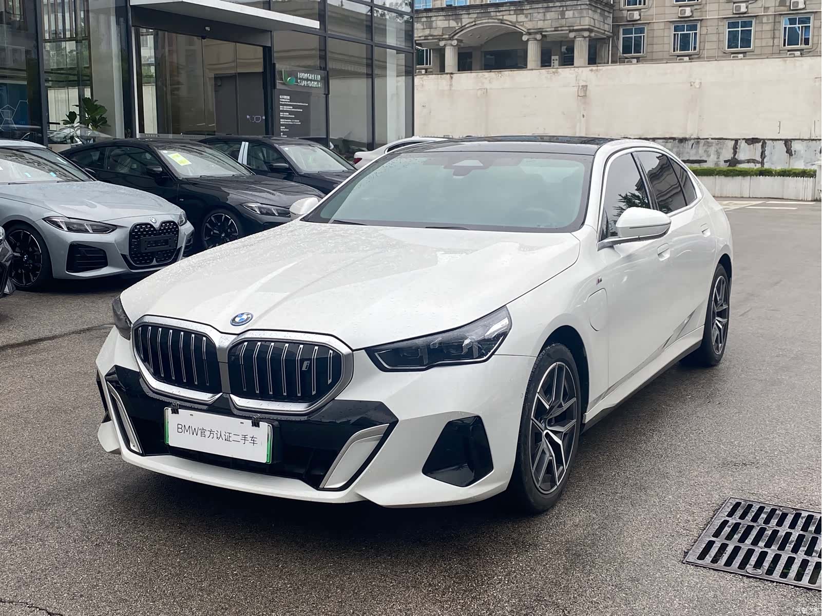 BMW i5, 2024 1