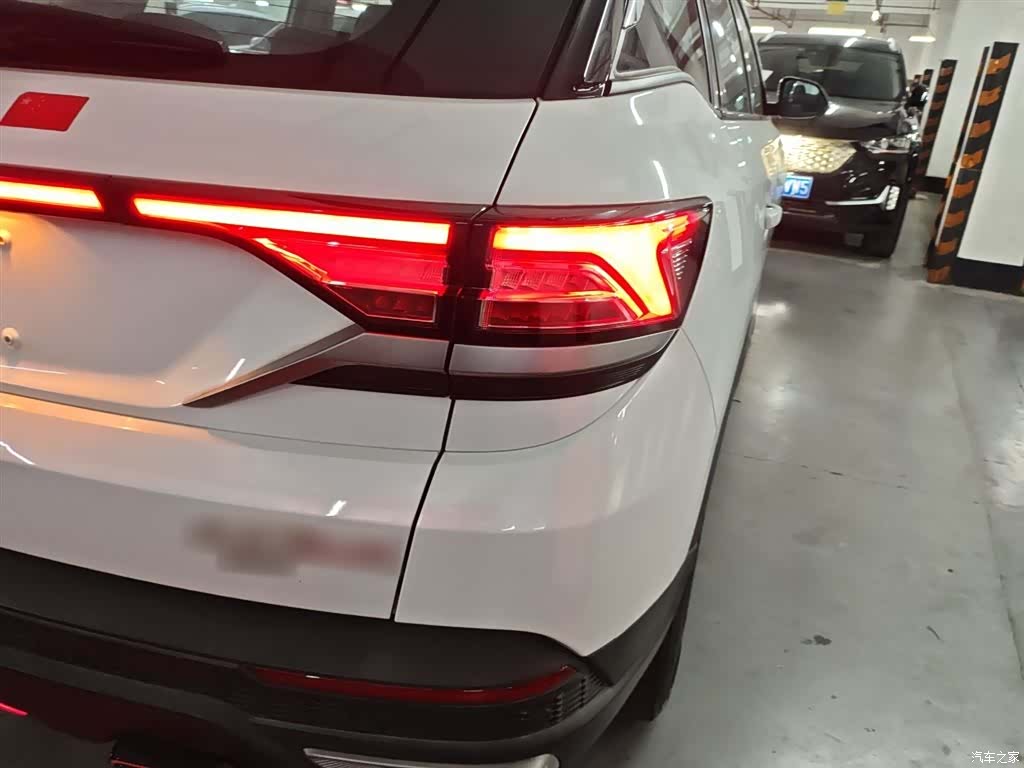 DongFeng AX7, 2022 24