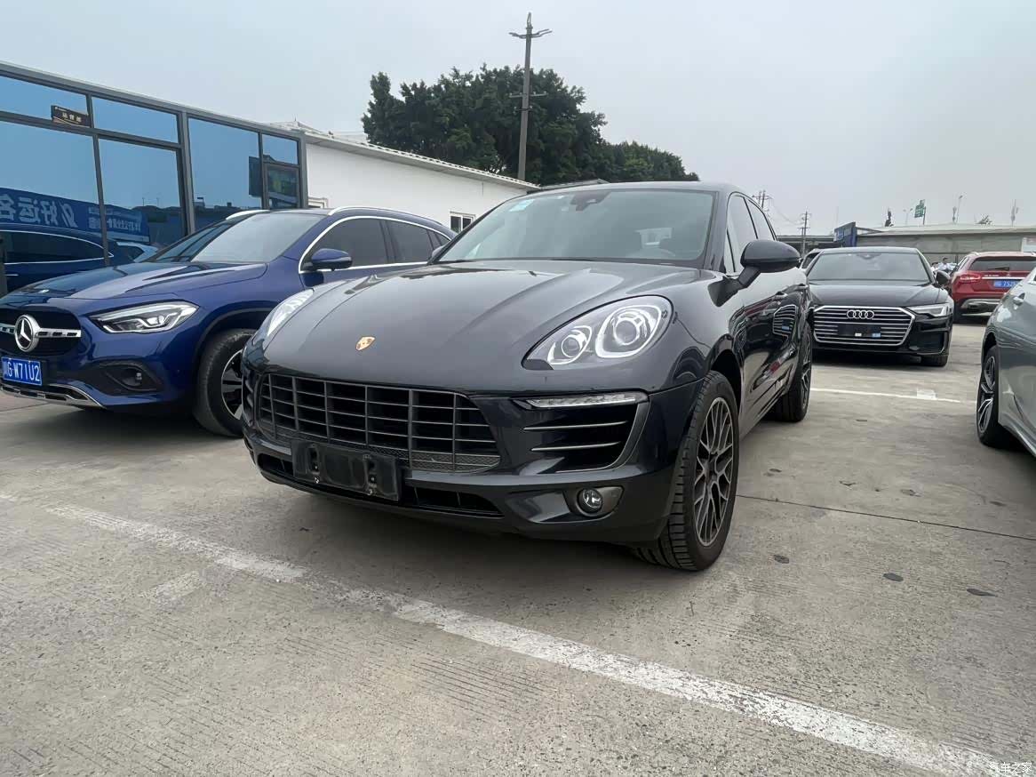 Porsche Macan