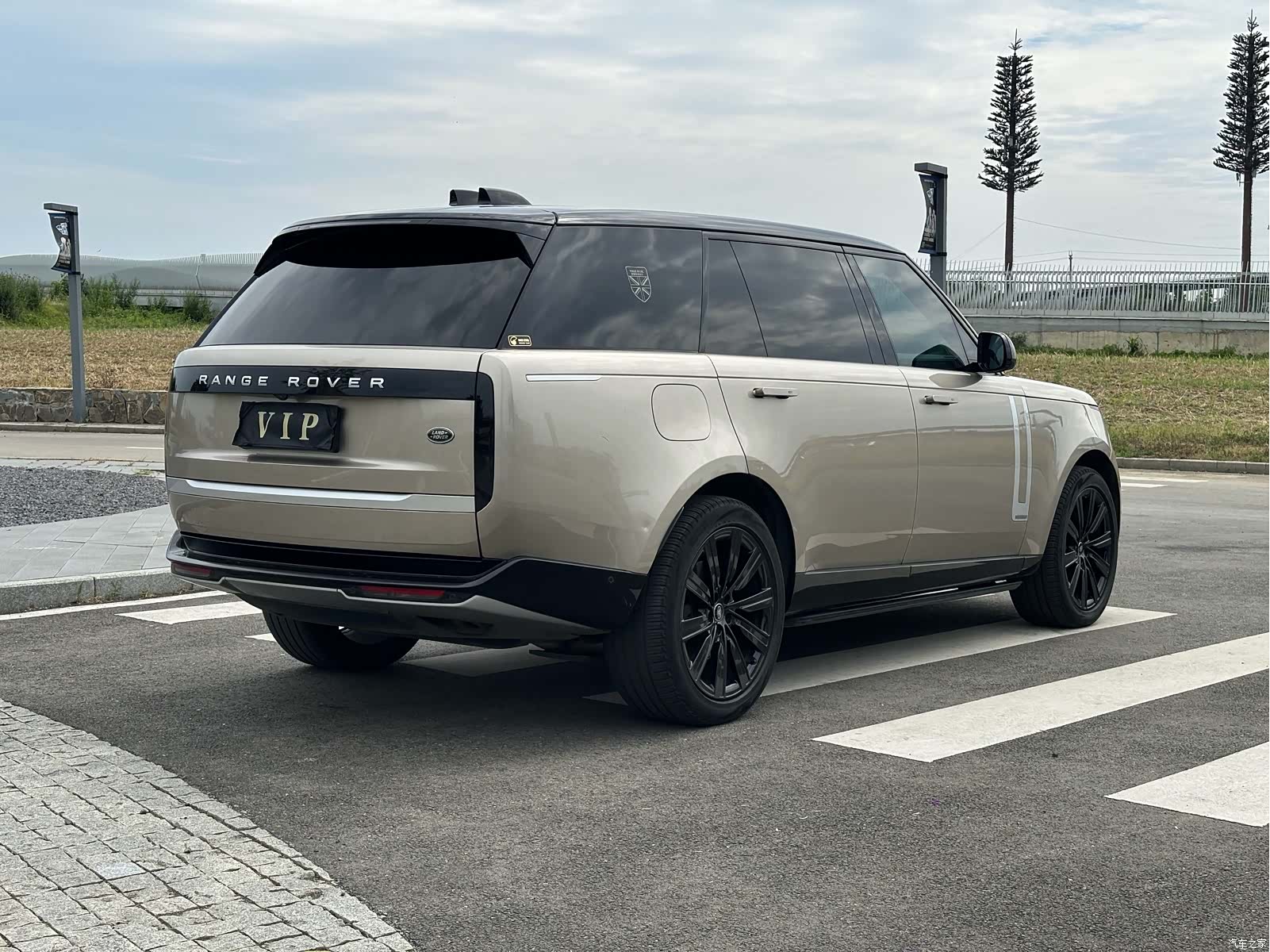 Land Rover Range Rover, 2023 14