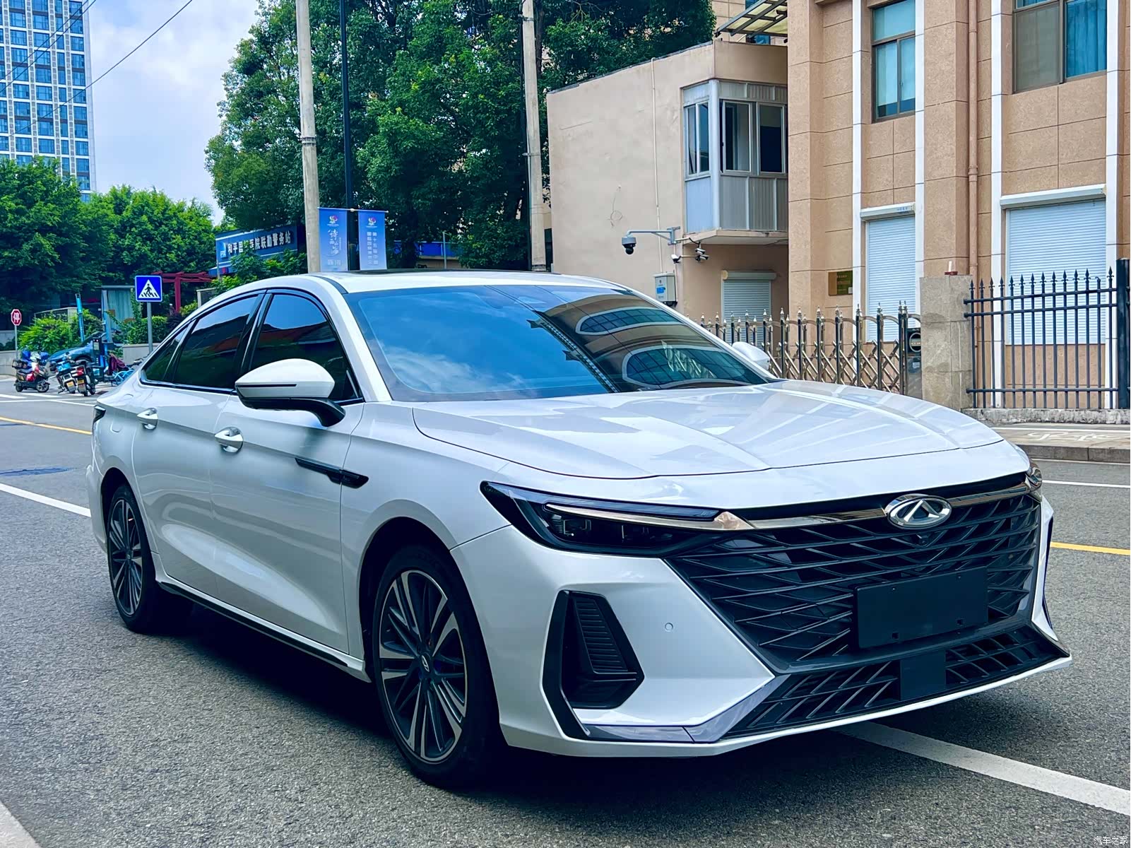 Chery Arrizo 8, 2024 3