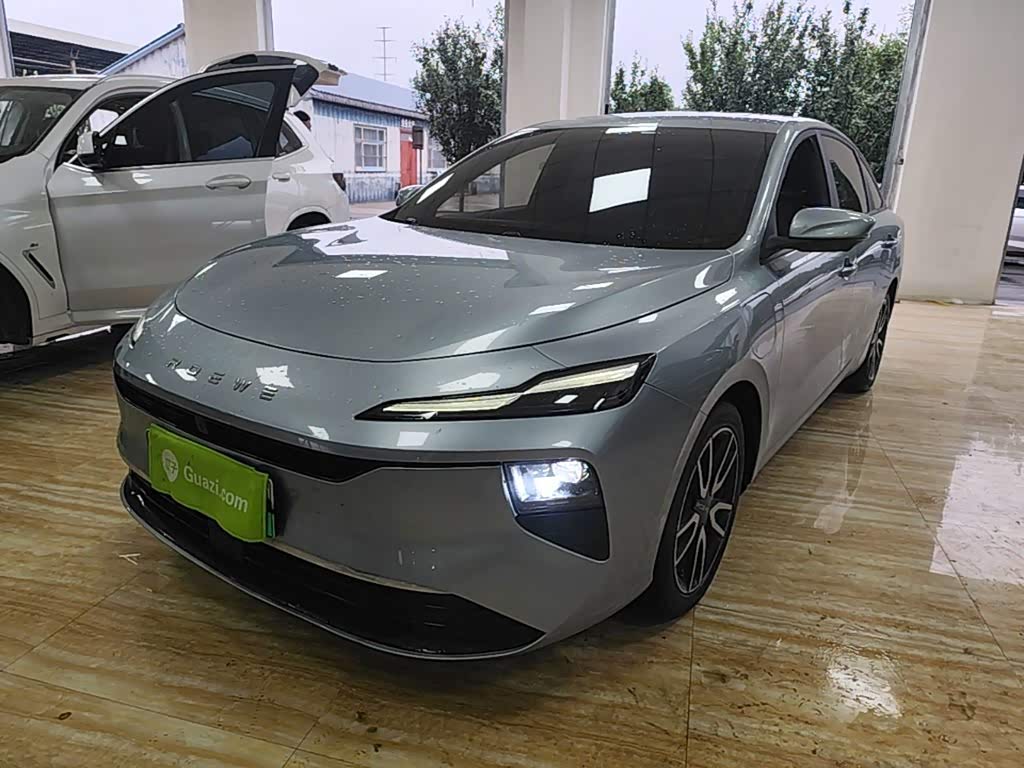 Roewe D6