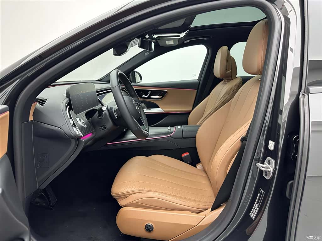 Mercedes-Benz E-Class, 2025 18