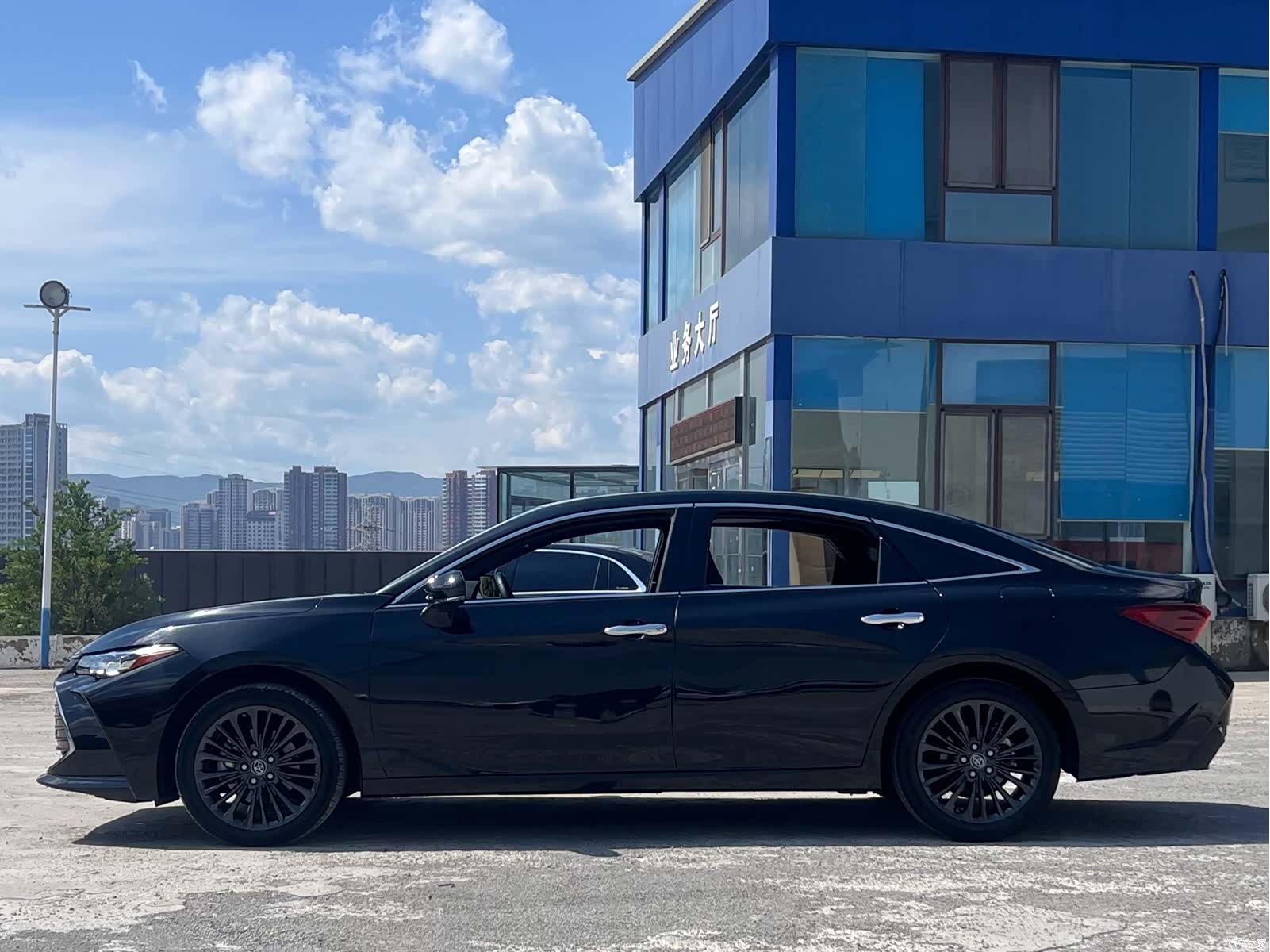 Toyota Avalon, 2020 7