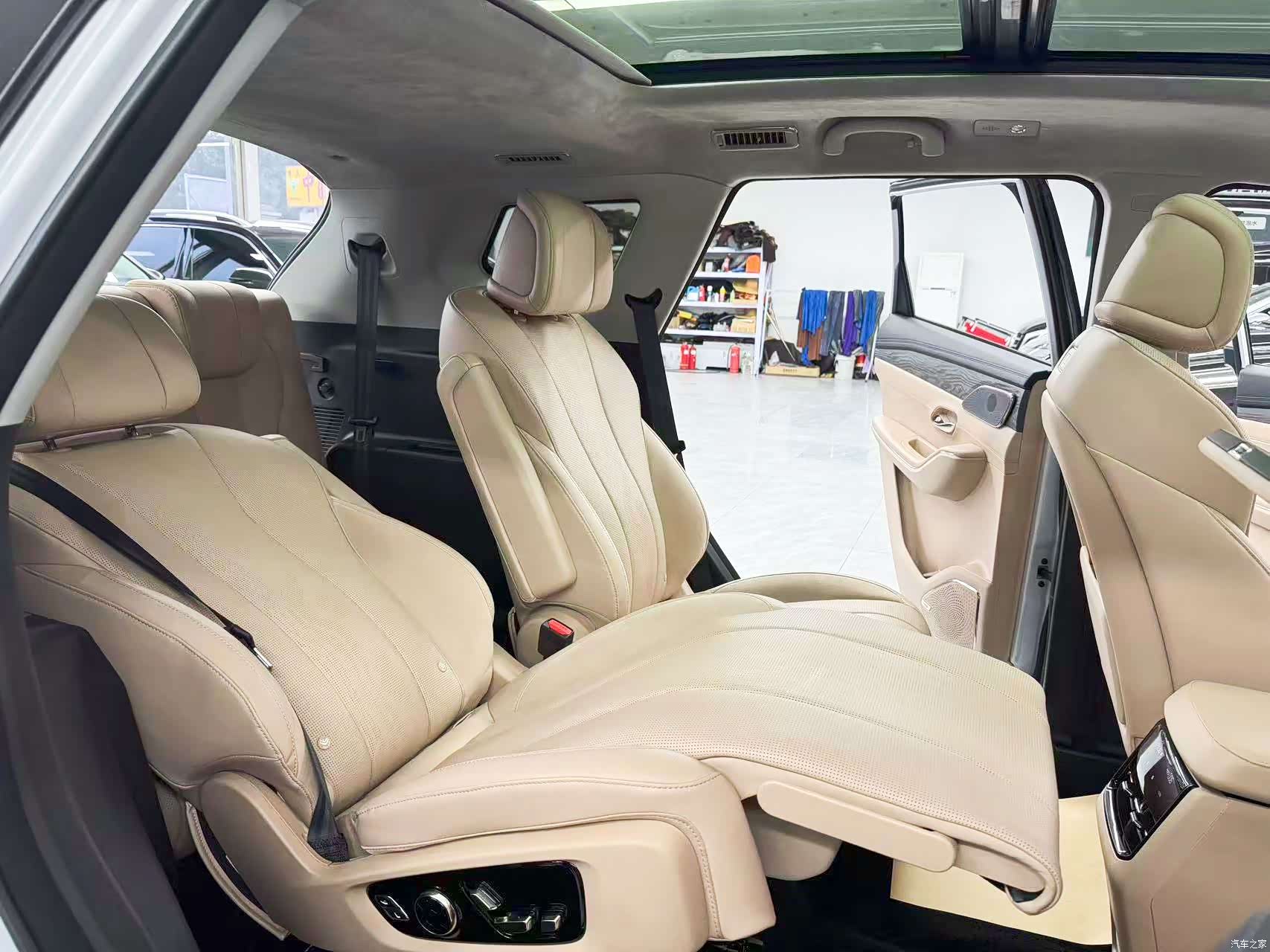 Jetour L9, 2025 12