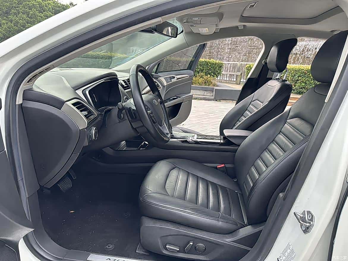 Ford Mondeo, 2014 13