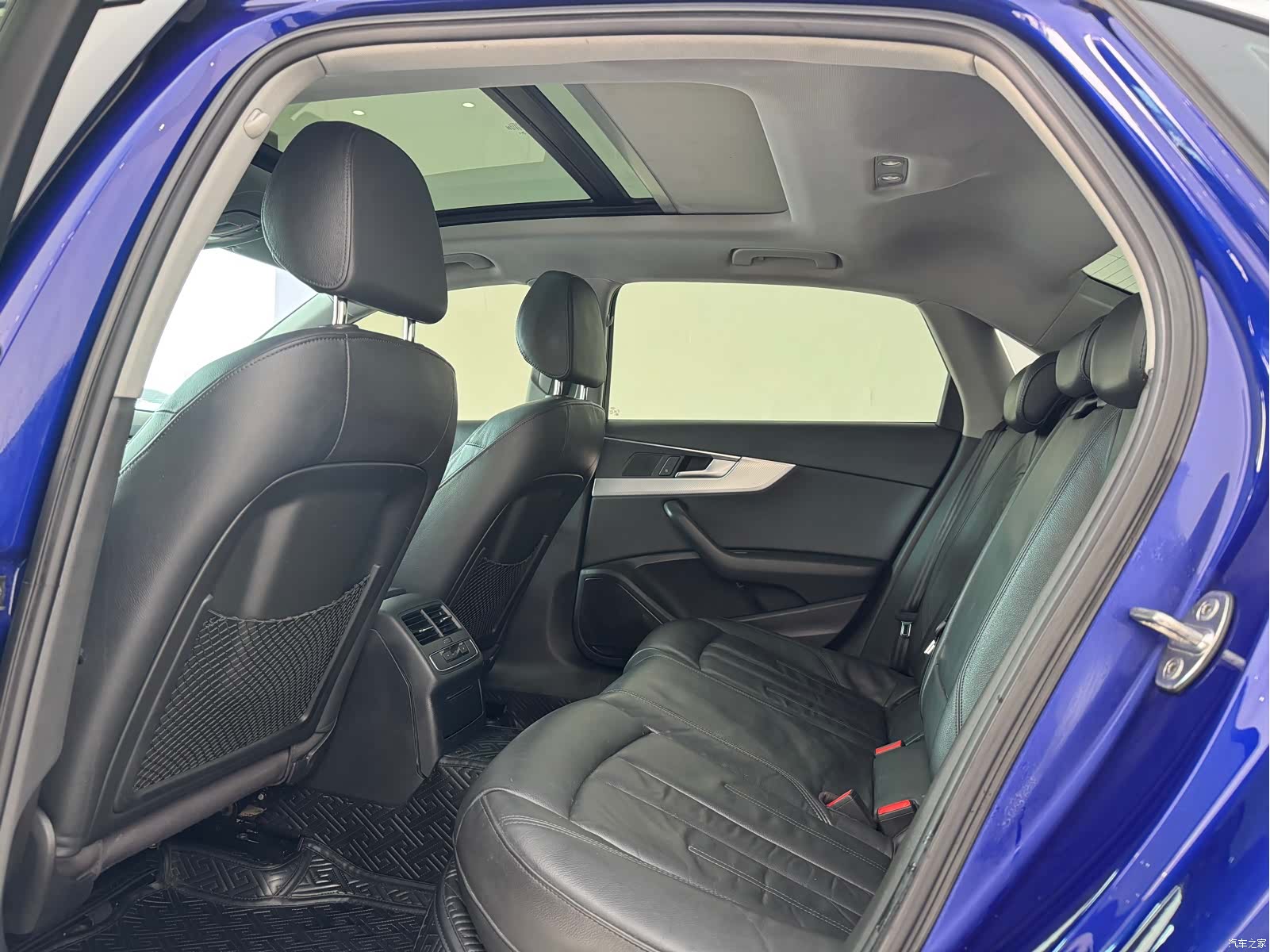 Audi A4L, 2017 все фото