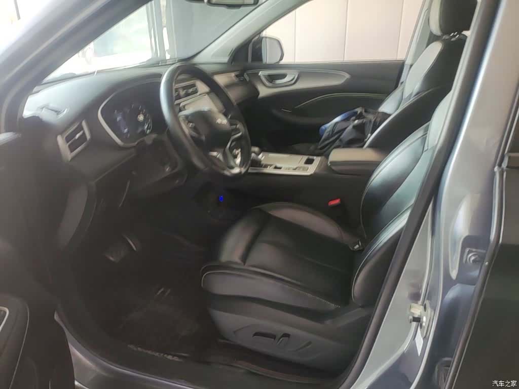 Roewe RX5, 2020 15