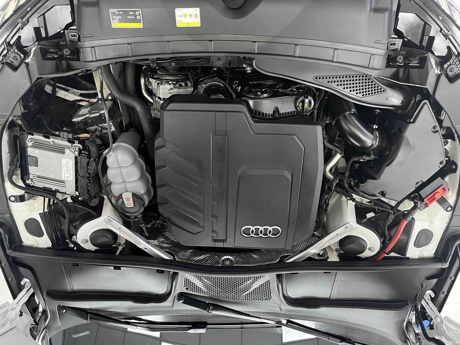 Audi A4L, 2024 21