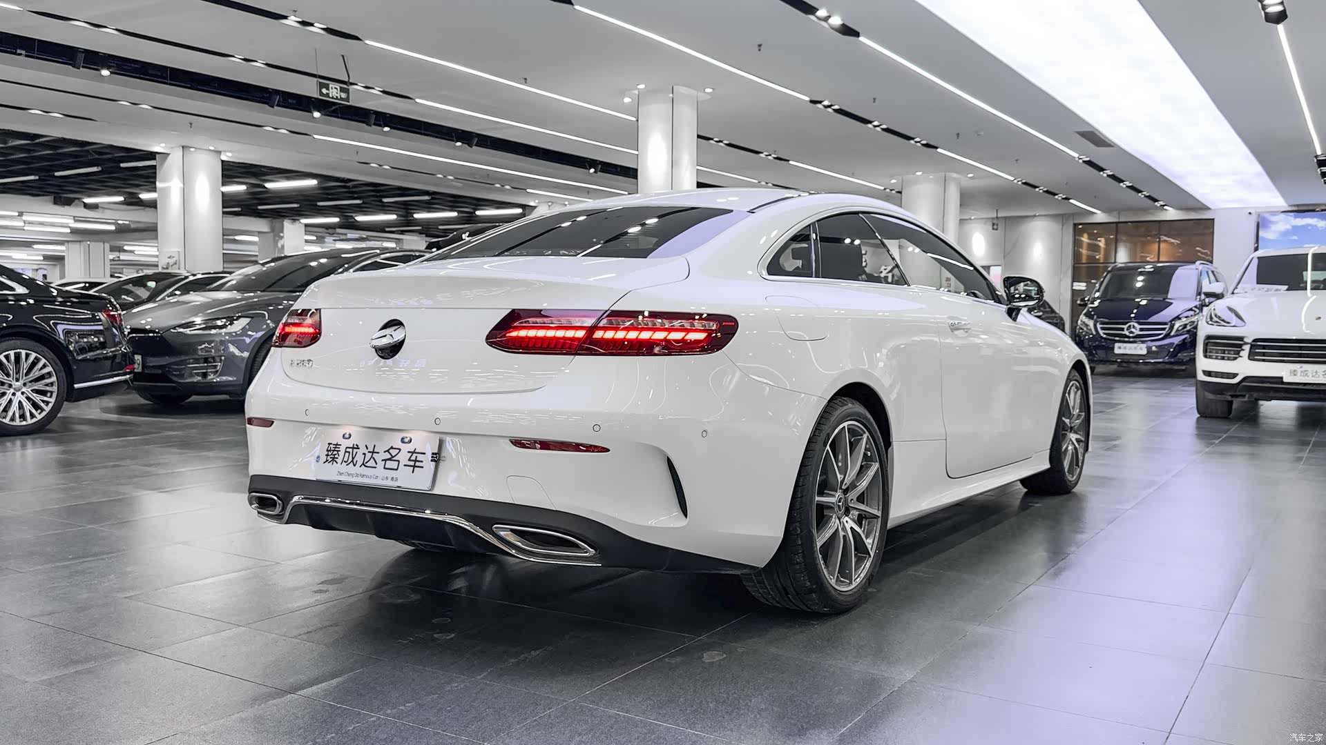 Mercedes-Benz E-Class, 2022 4
