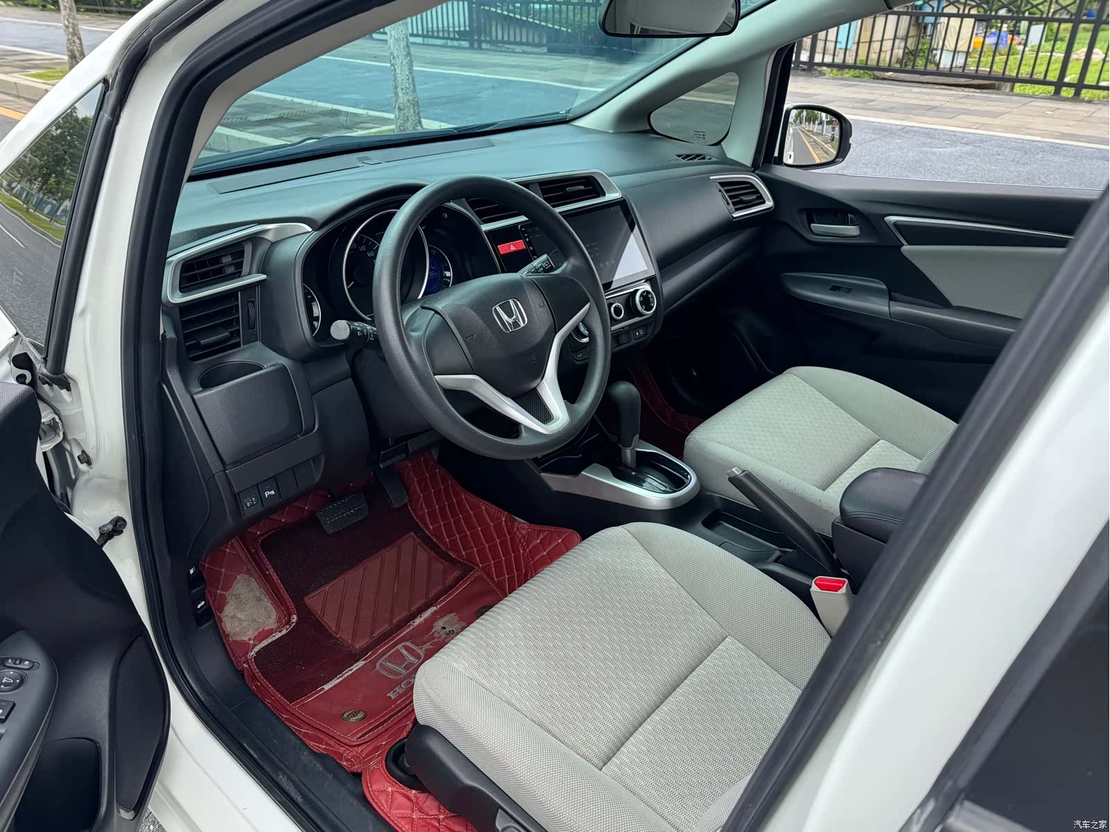 Honda Fit, 2016 все фото