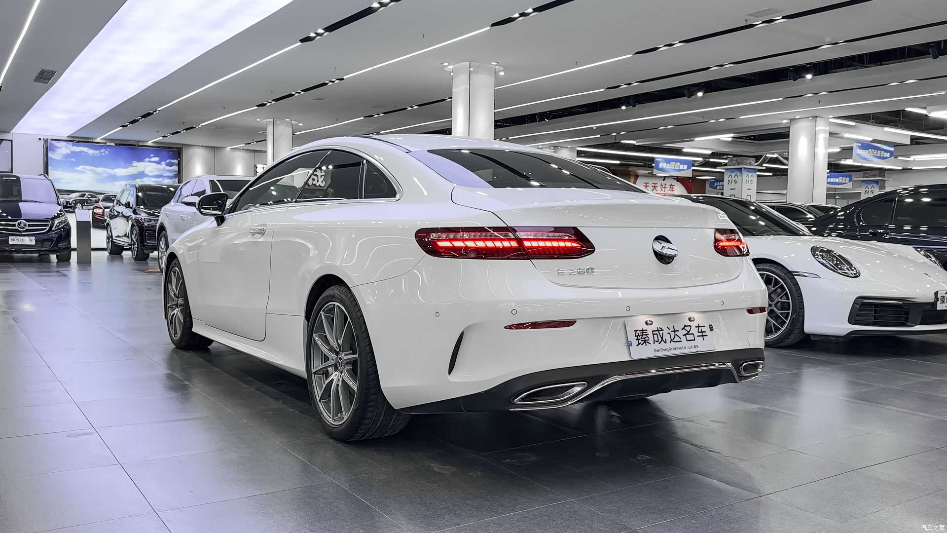 Mercedes-Benz E-Class, 2022 6