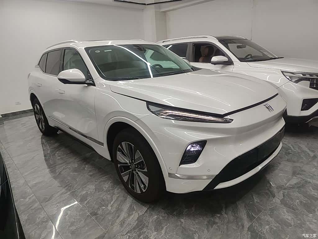 Buick E5, 2025 4