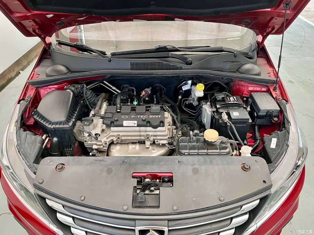 Wuling 310W, 2017 15