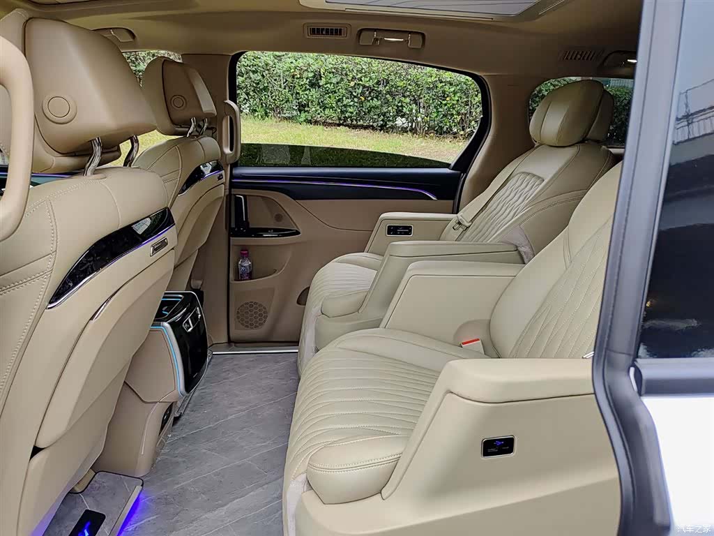 Buick GL8, 2025 8
