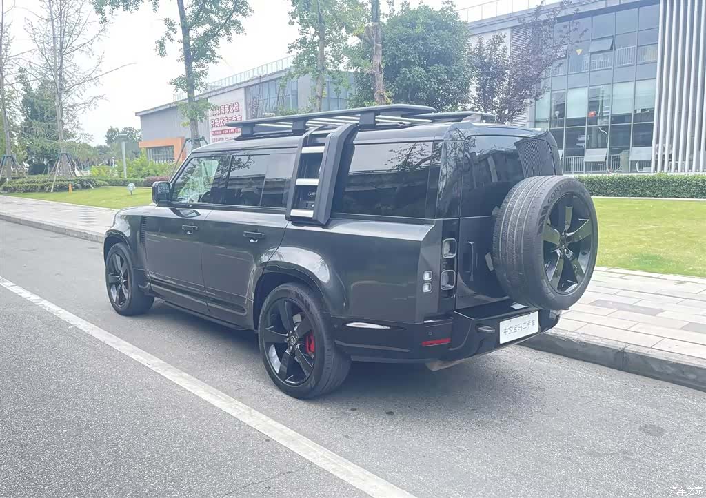 Land Rover Defender, 2023 8