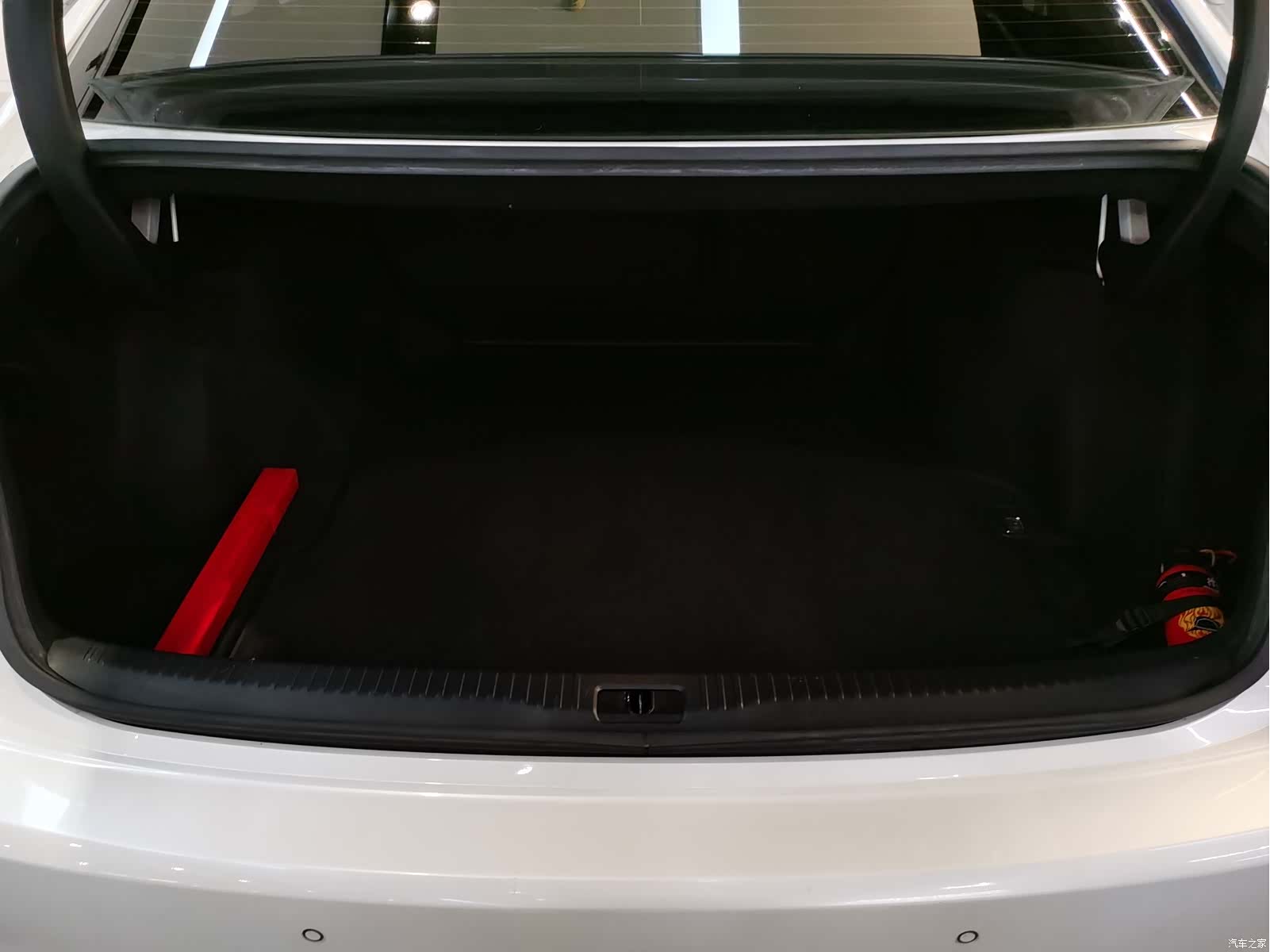 Lexus IS, 2017 12