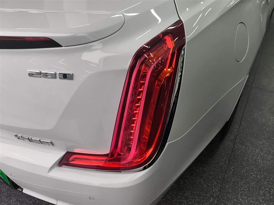 Cadillac XTS