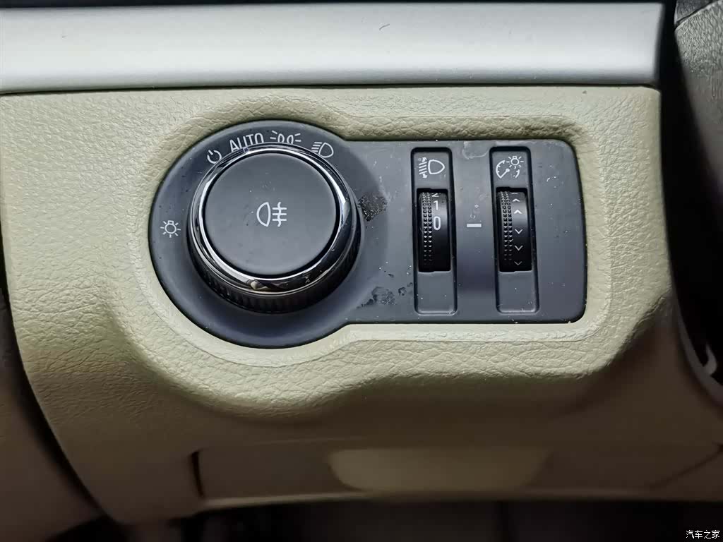 Buick GL8, 2018 21