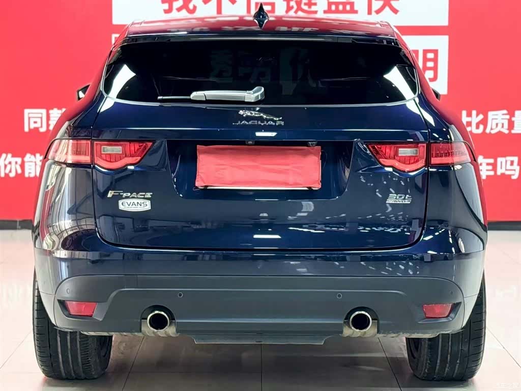 Jaguar F-PACE, 2019 все фото