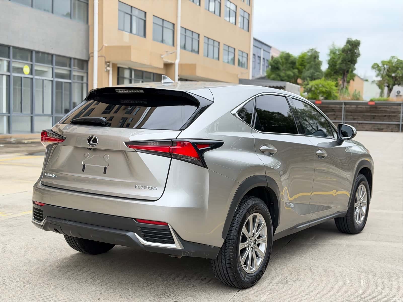 Lexus NX, 2021 4