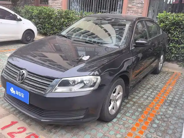 Volkswagen Lavida 2016 — купить из Китая под заказ