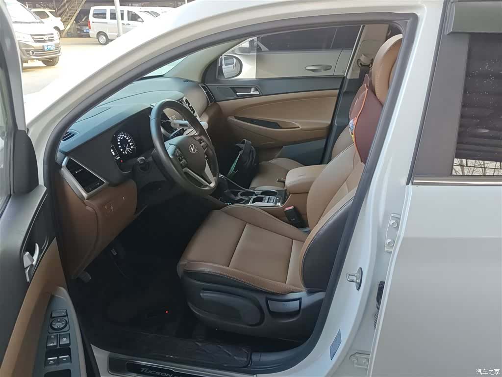 Hyundai Tucson, 2016 12