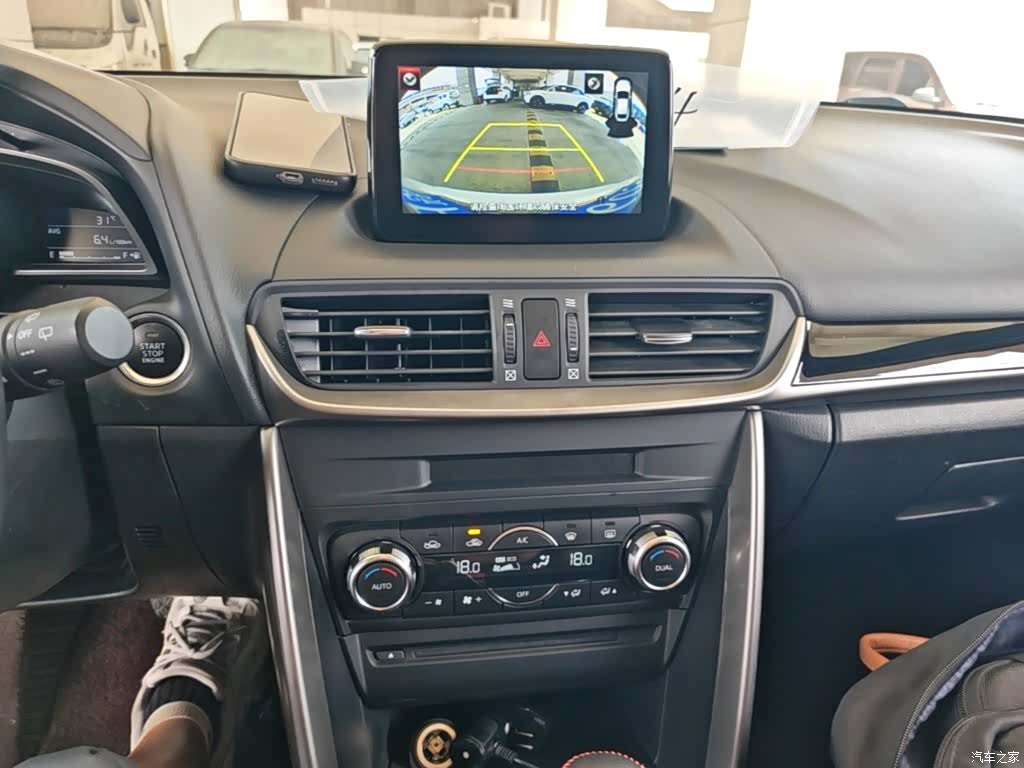 Mazda CX-4, 2019 13