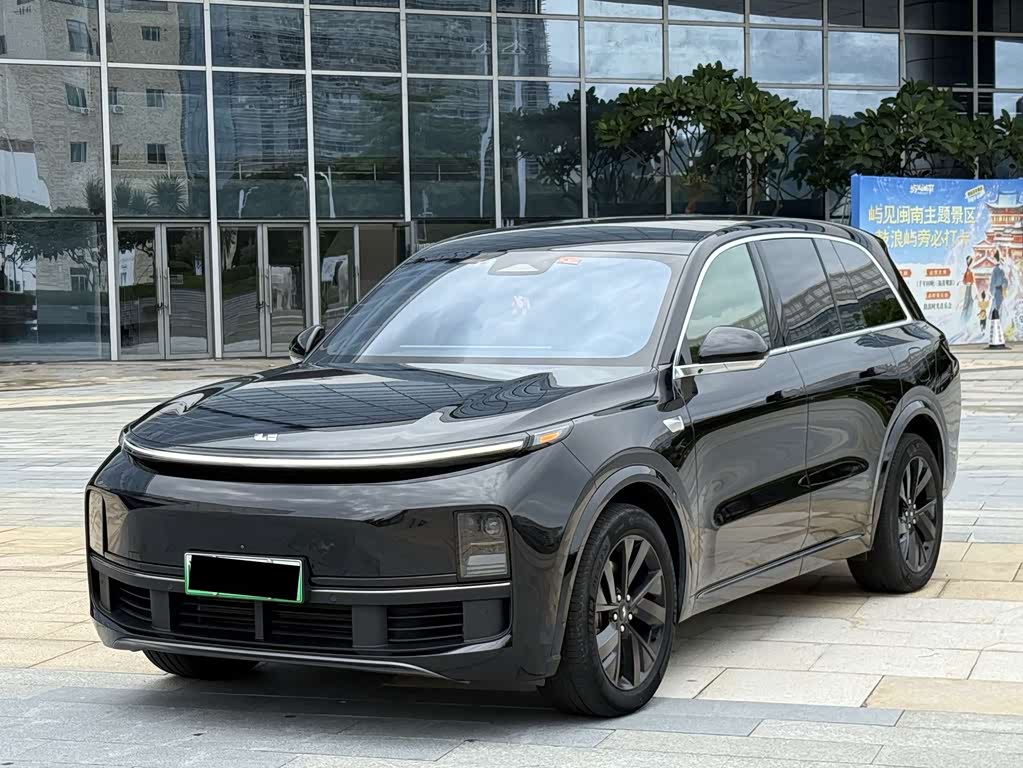 Li Auto L8