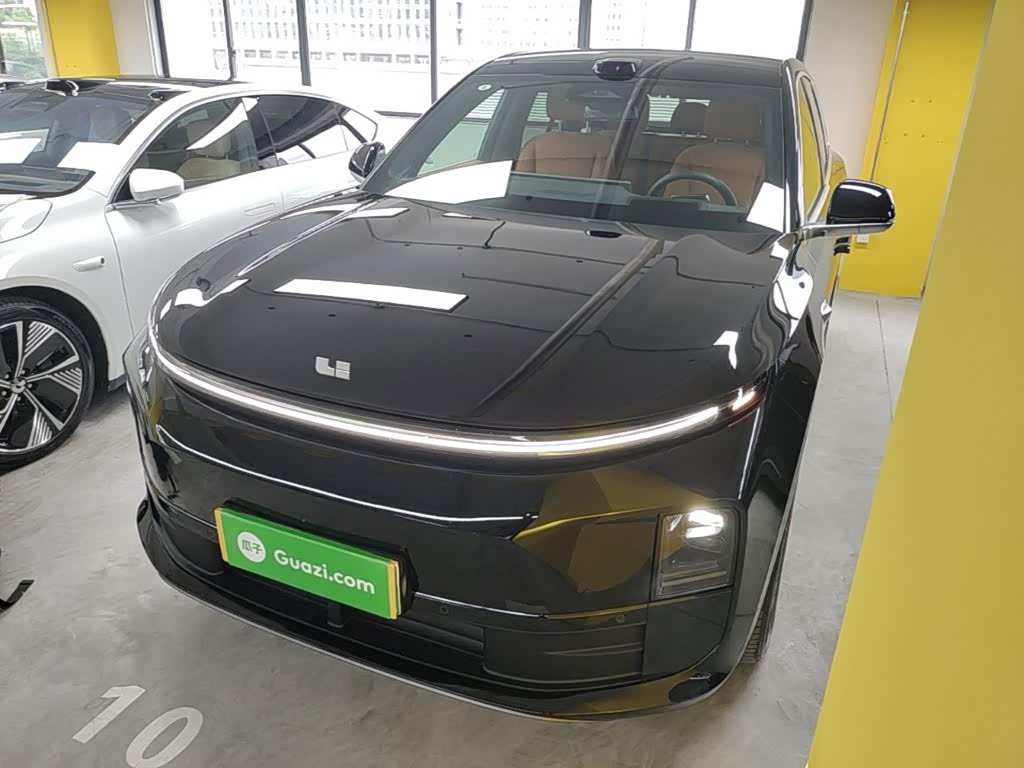 Li Auto L6