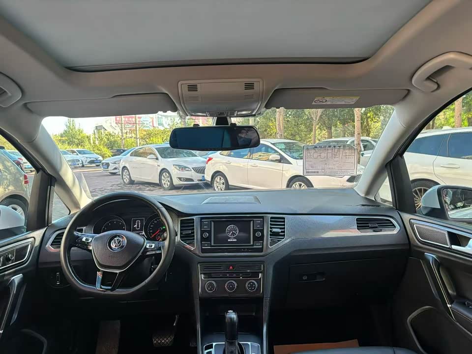 Volkswagen Golf*Jiayu