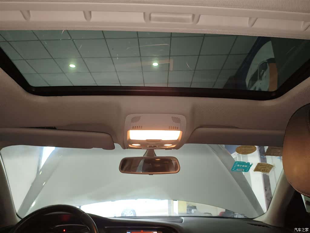 Audi A4L, 2014 11