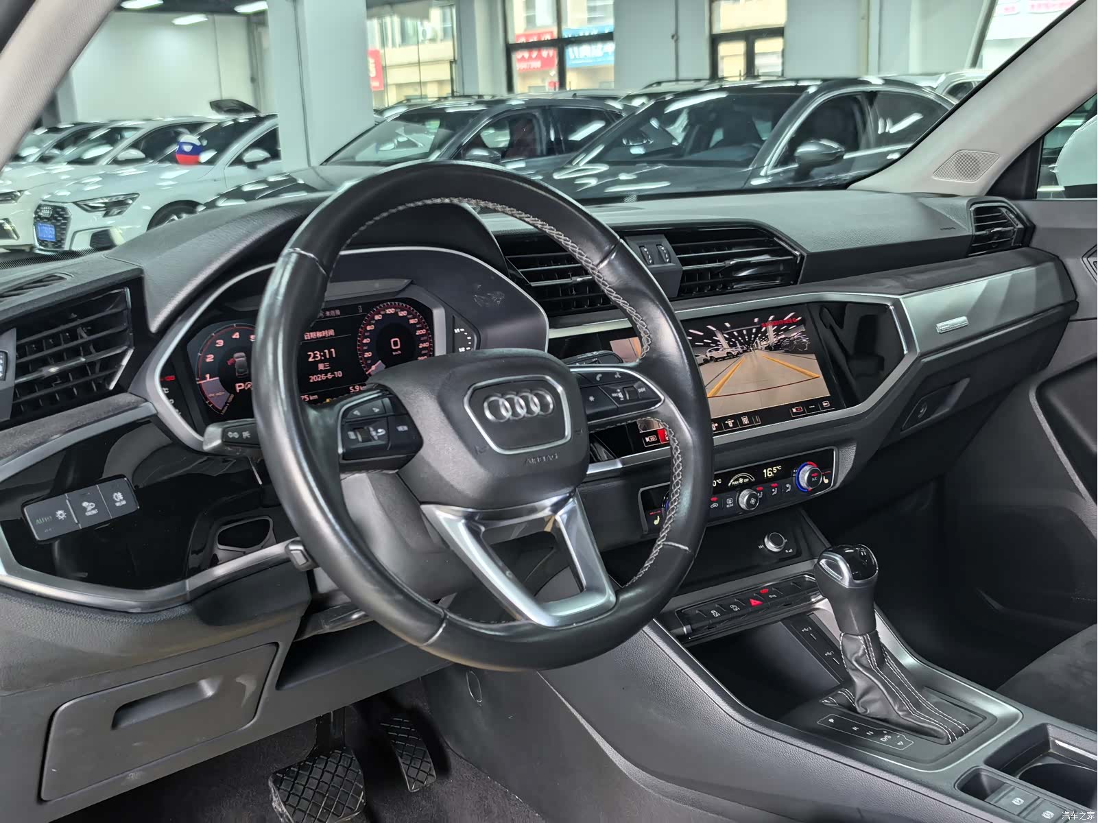 Audi Q3, 2023 11