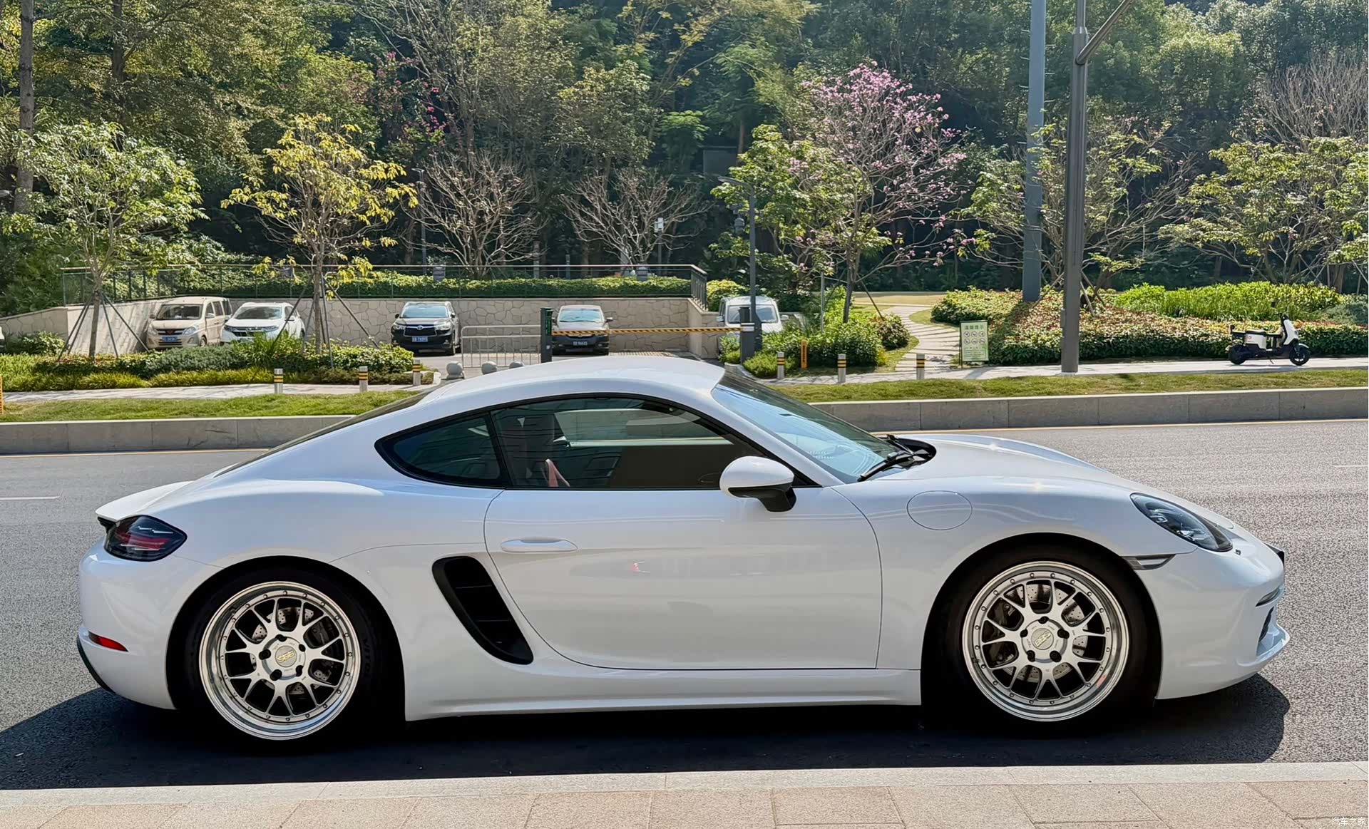 Porsche Cayman, 2017 4