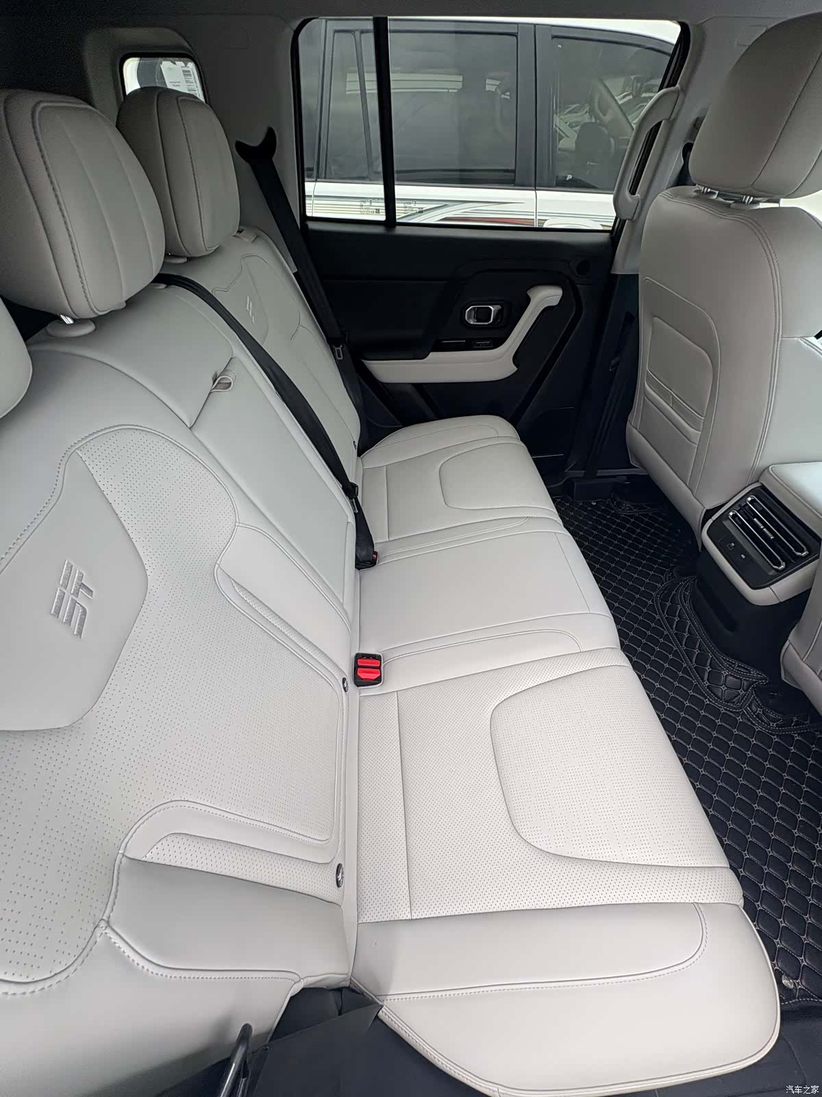 Jetour T1, 2025 12