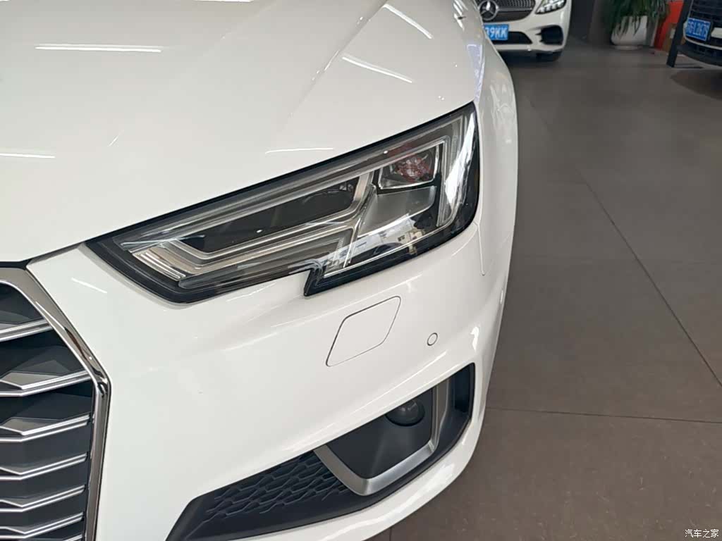 Audi A4L, 2020 24