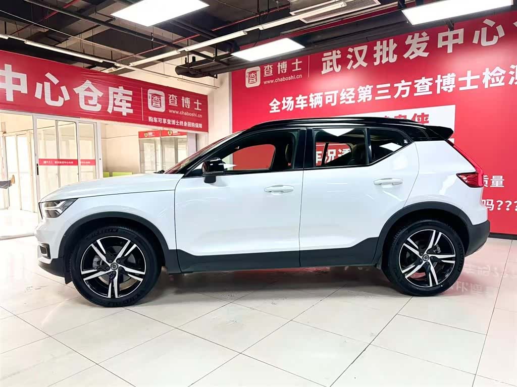 Volvo XC40, 2021 4
