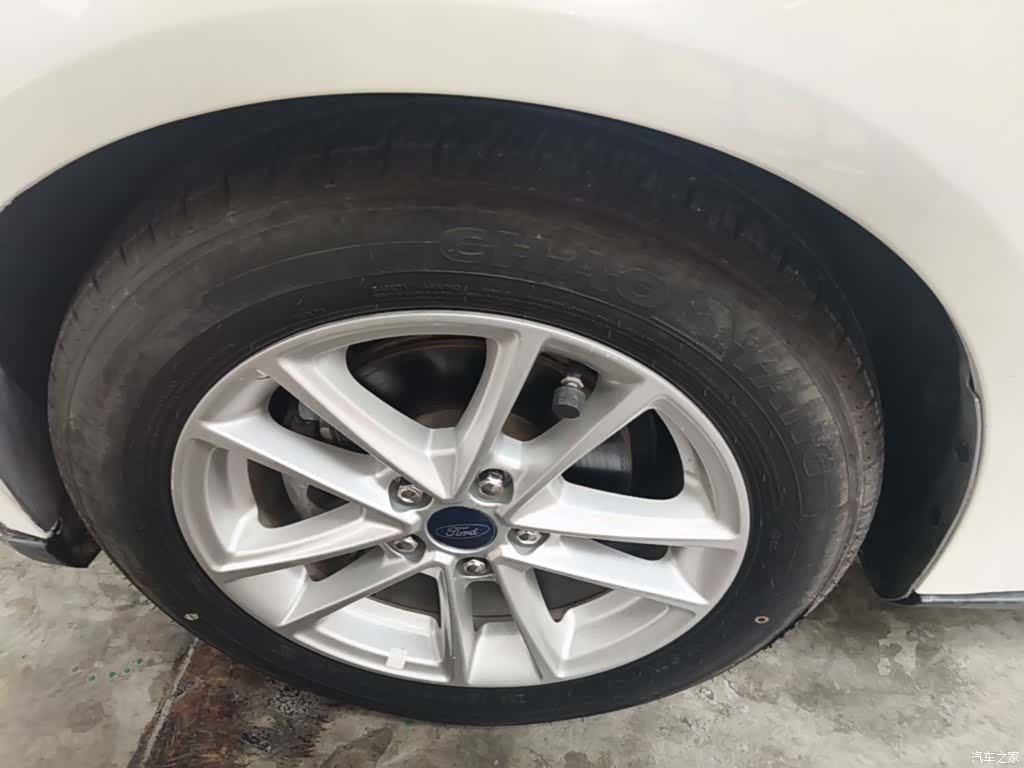 Ford Focus, 2016 23