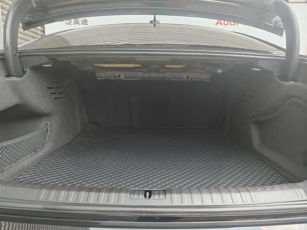 Audi A6L, 2023 17