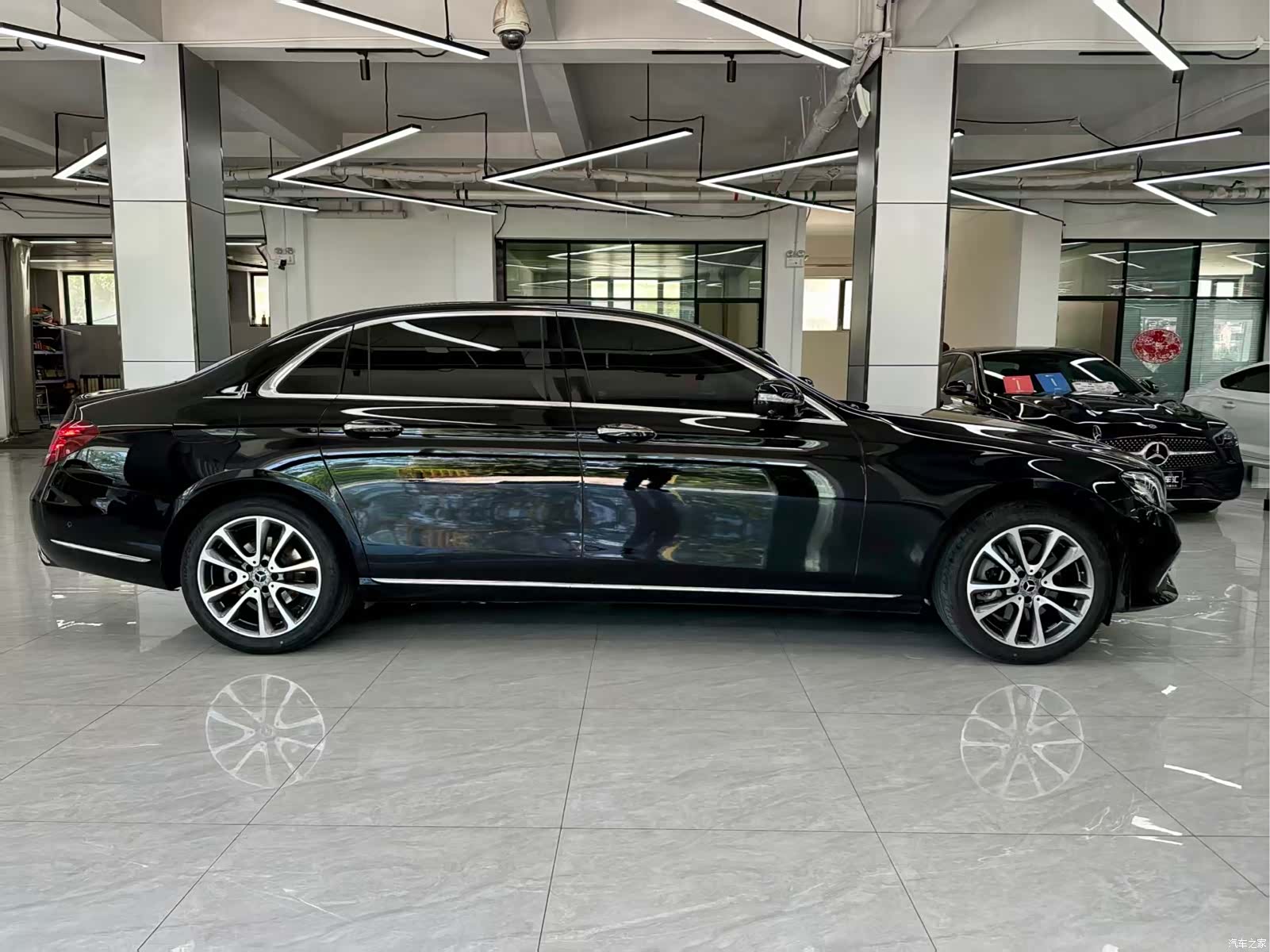 Mercedes-Benz E-Class, 2019 10