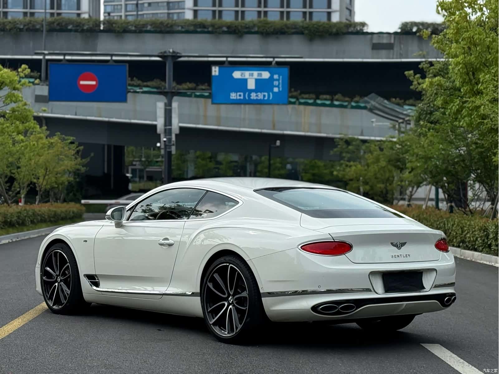 Bentley Continental GT, 2021 10