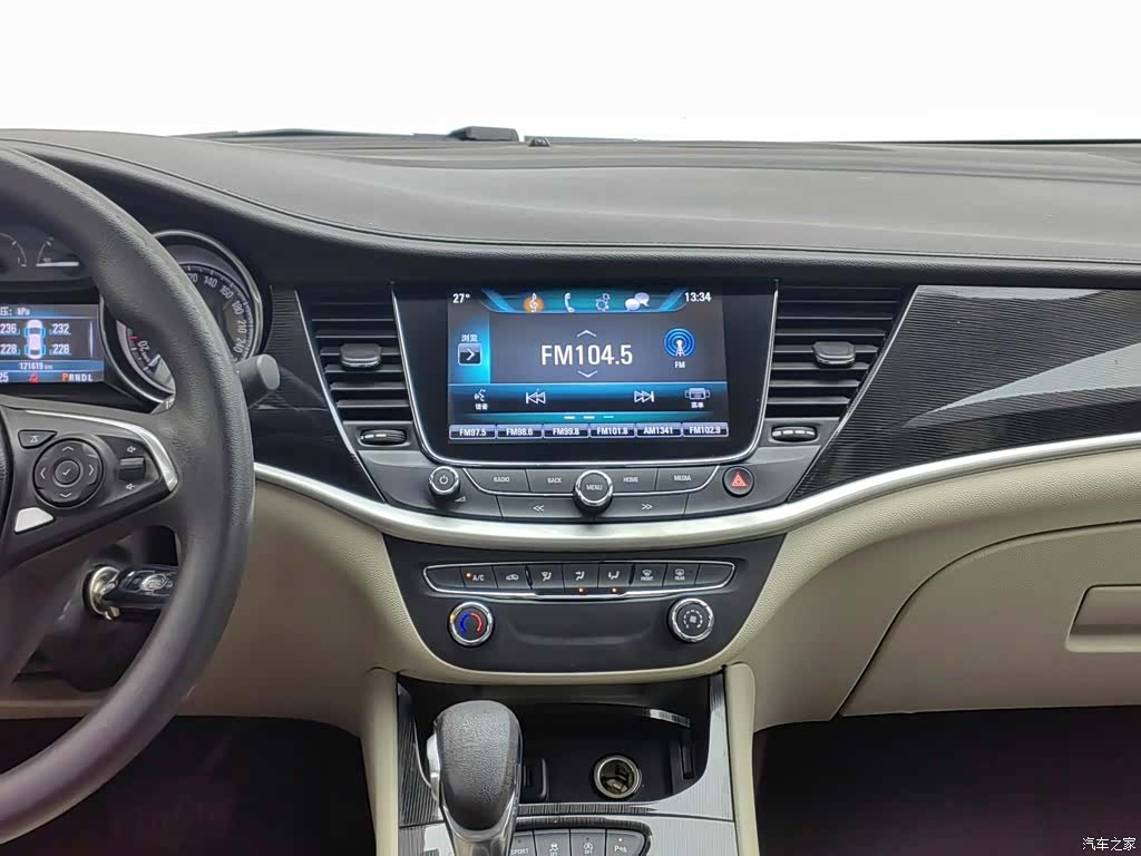 Buick Verano, 2017 12