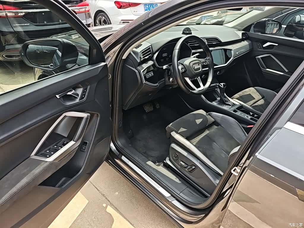 Audi Q3, 2021 16