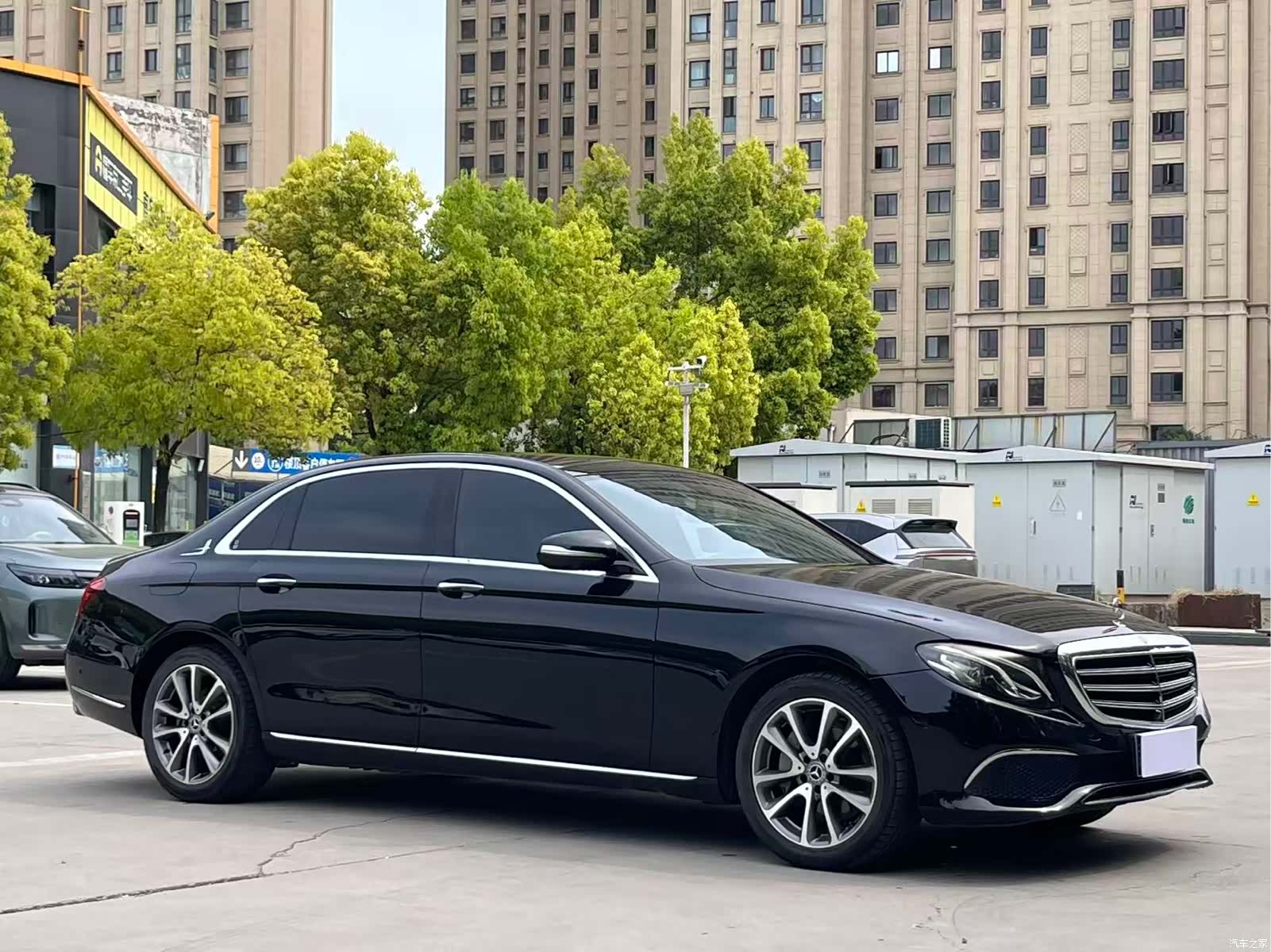 Mercedes-Benz E-Class, 2019 3